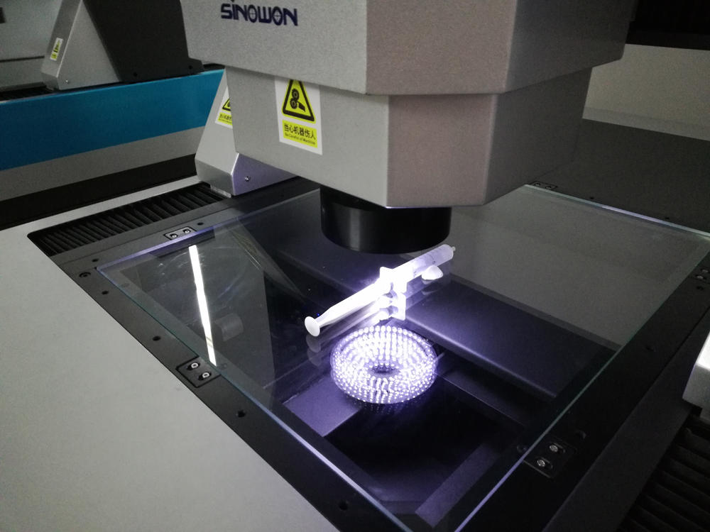 How to choose Vision Measuring Machine surface light and contour light?