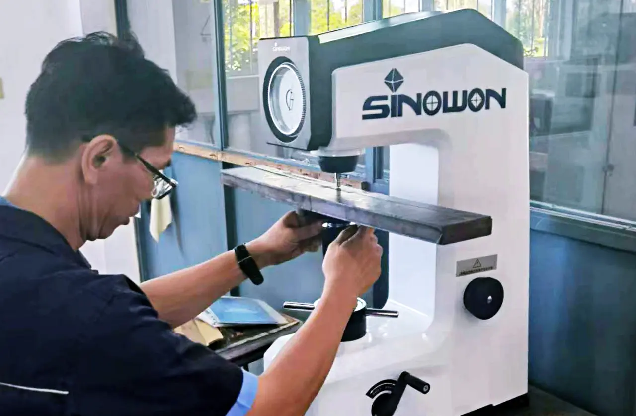 Sinowon High-Precision Rockwell Hardness Tester: The Preferred Choice for the Tool Industry