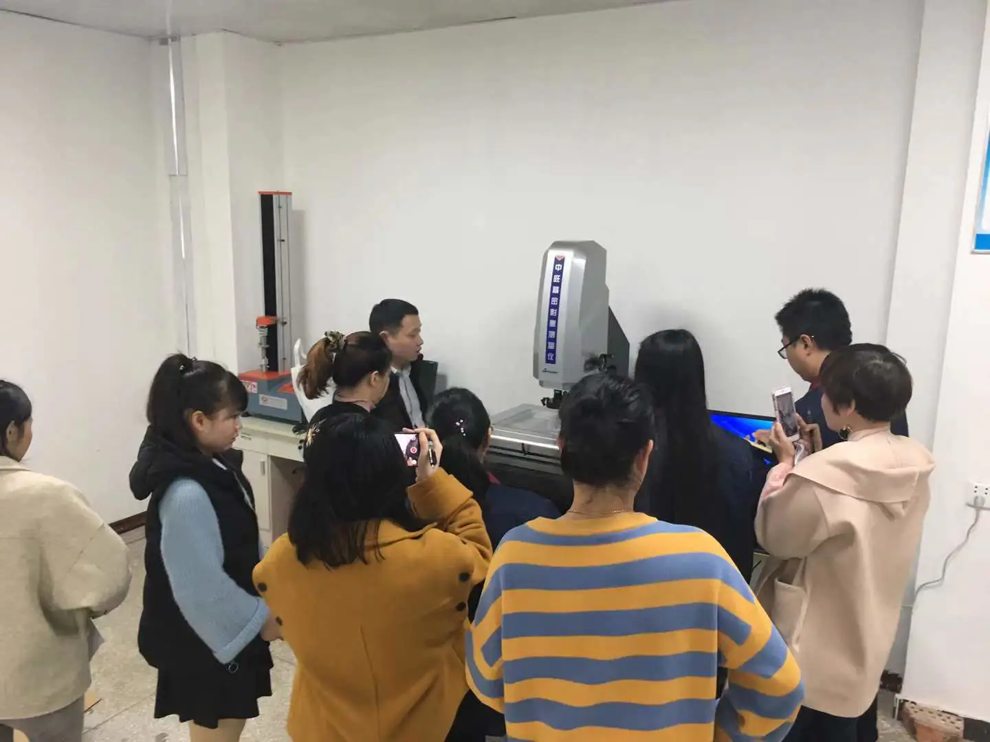 Chinese renowned audio equipment manufacturer select Sinowon 2.5D Fully Auto Vision Measuring Machine